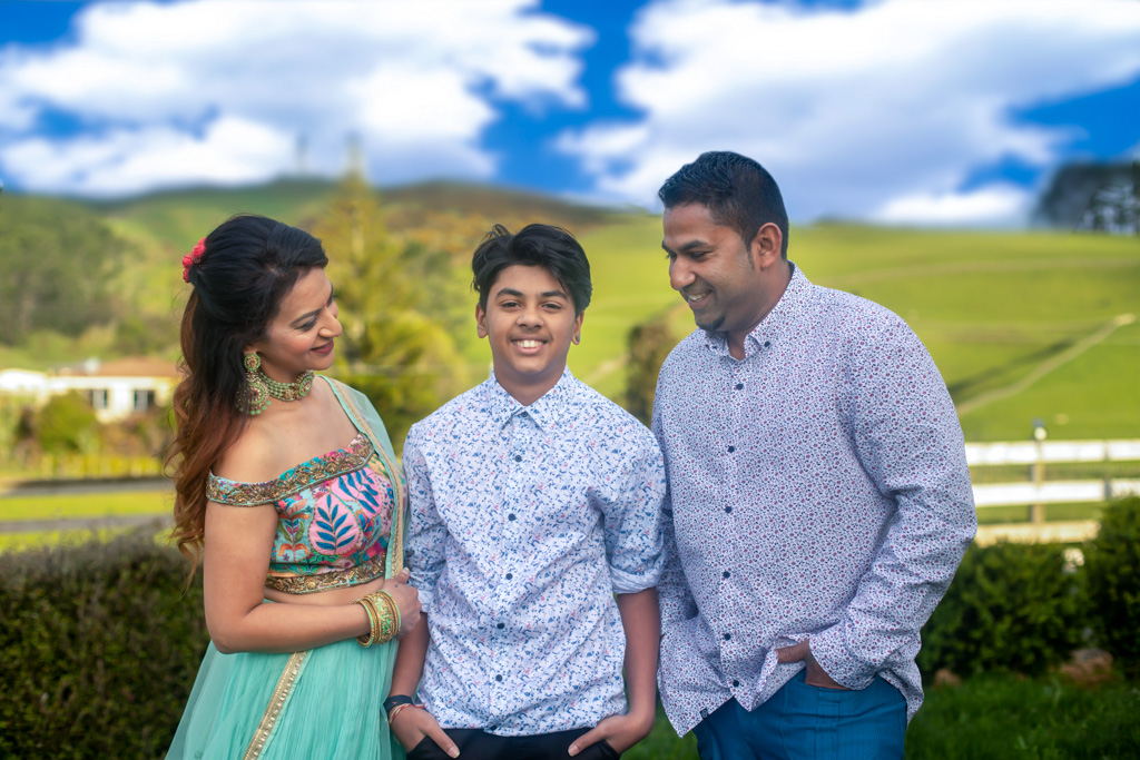 Auckland family photographer — family portrait in countryside